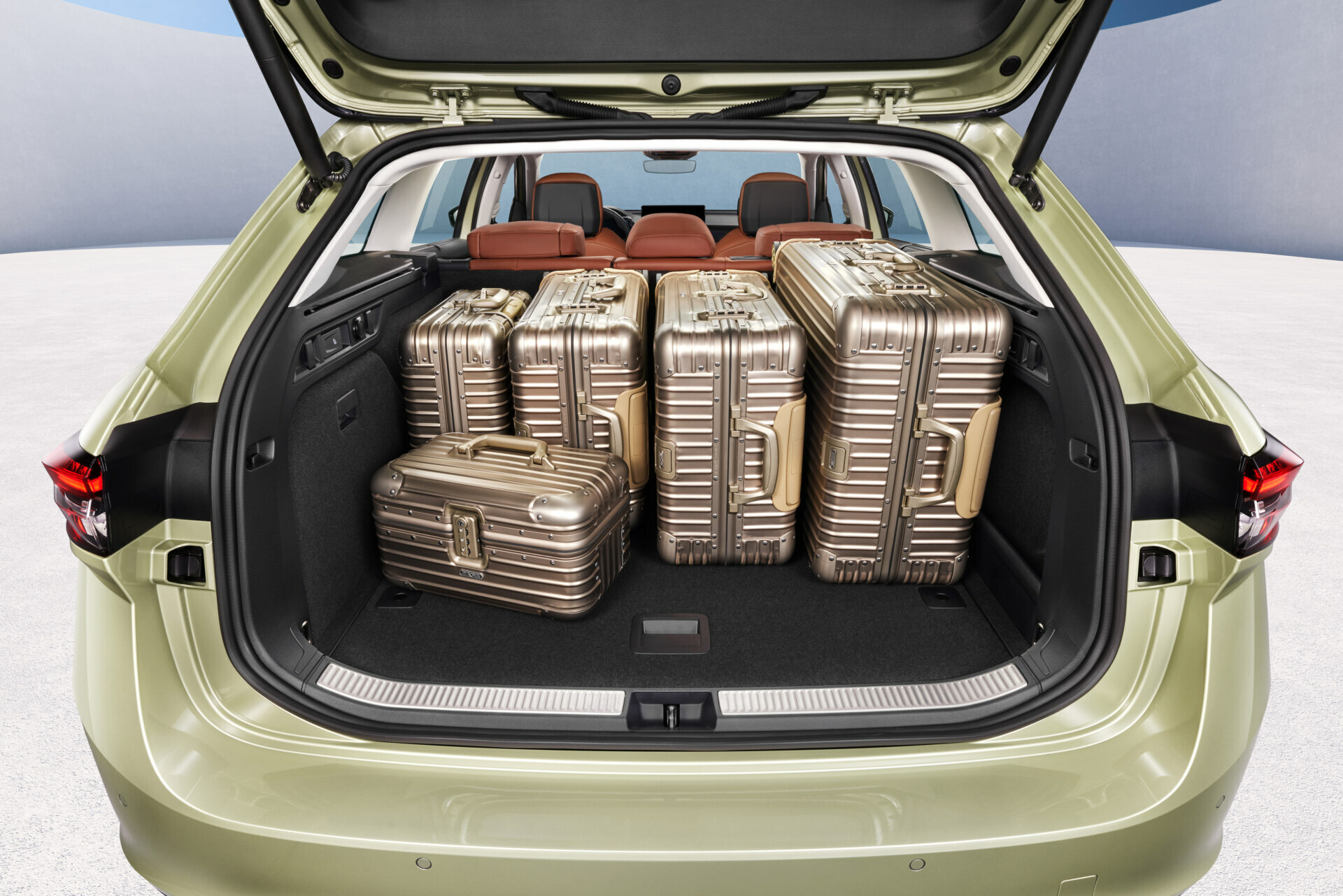 Novi Škoda Superb Combi - prtljažnik