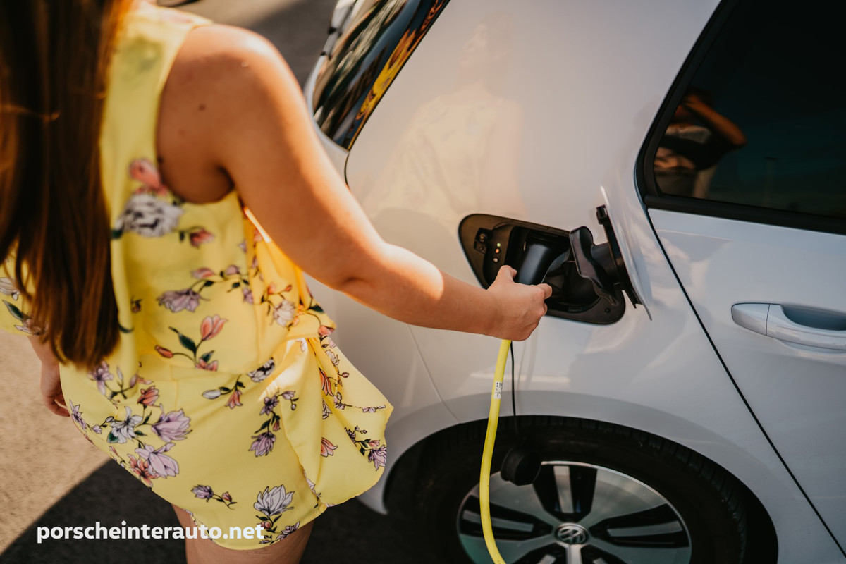 VW e-Golf polnjenje na hitri polnilnici