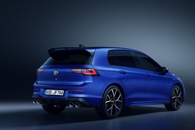 VW-GOLF-8-R-2020-2021_11
