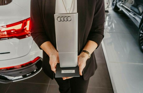 audi-trgovec-leta-porsche-inter-auto-porsche-koper-25