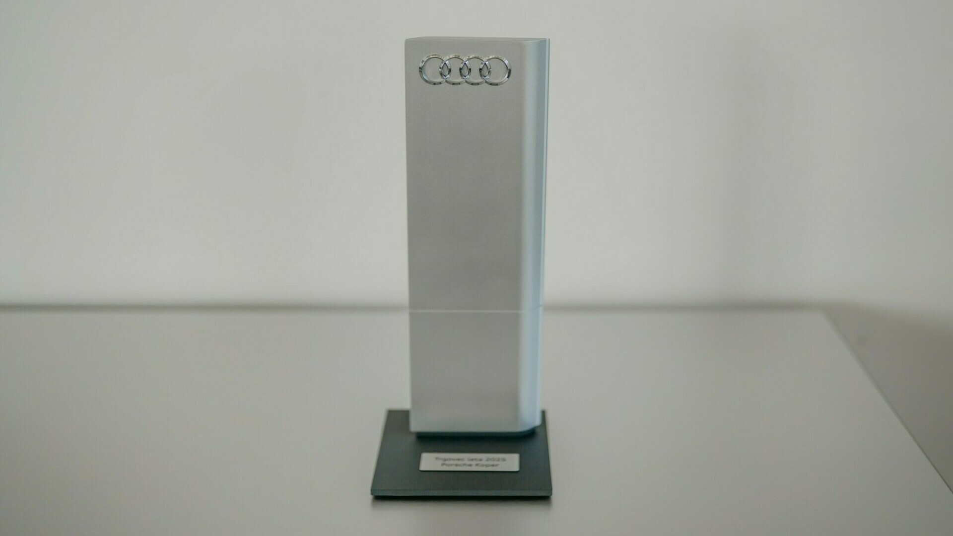 audi-trgovec-leta-porsche-koper-1