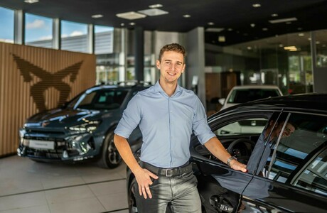 cupra-porsche-verovskova-seat-trgovec-leta-porsche-inter-auto-slovenija-akcija-cena_10