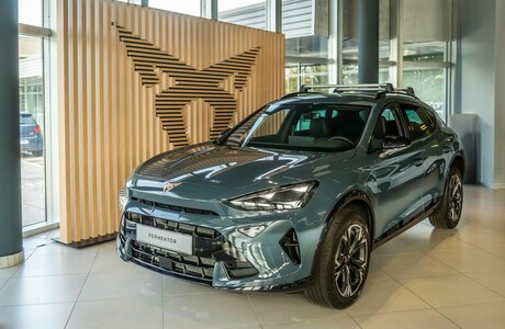 cupra-porsche-verovskova-seat-trgovec-leta-porsche-inter-auto-slovenija-akcija-cena_5