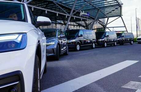 eurobasket-2023-porsche-verovskova-mobilni-sponzor-zensko-prvenstvo-v-kosarki-7