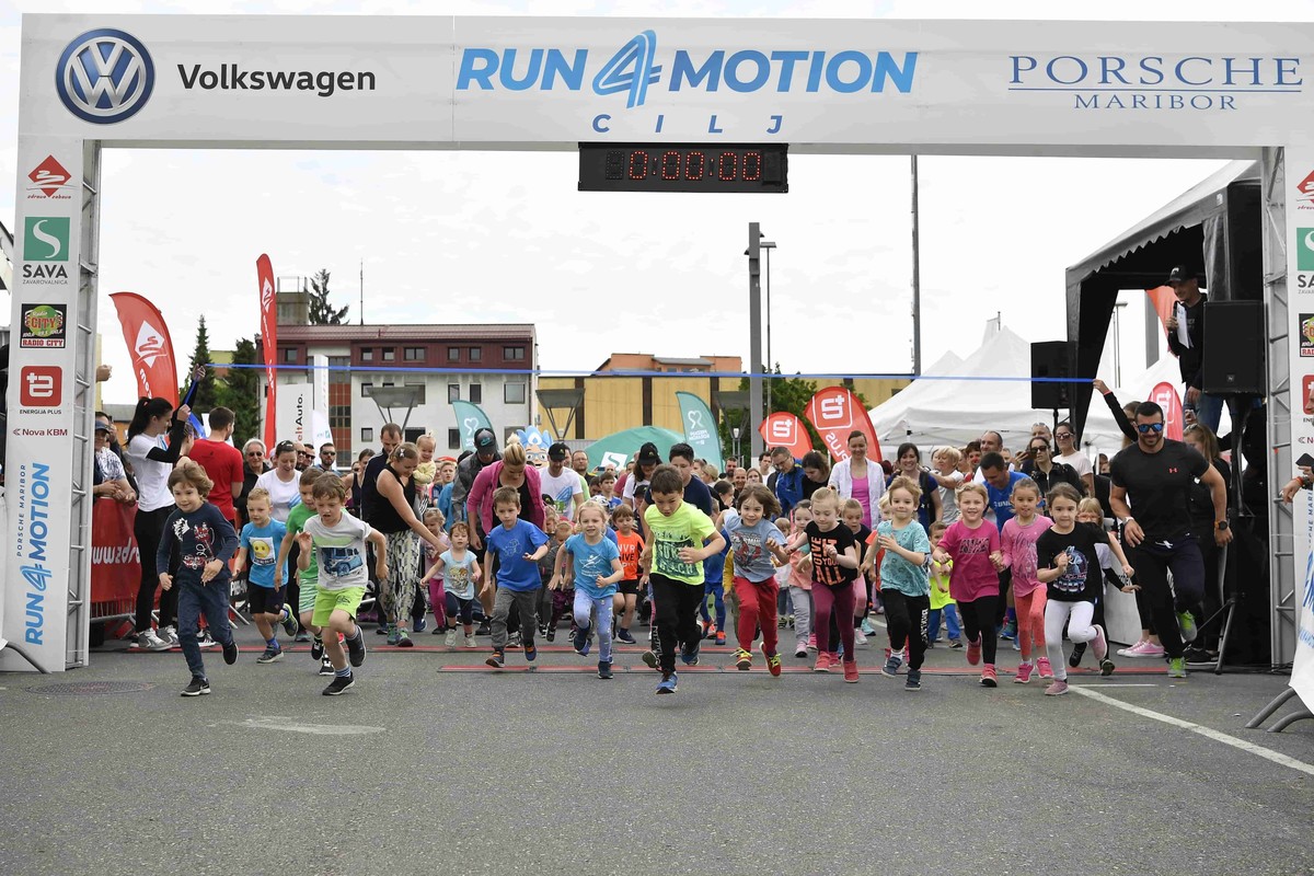 Najbolj zagnano so se na traso podali najmlajši (2012 in mlajši).