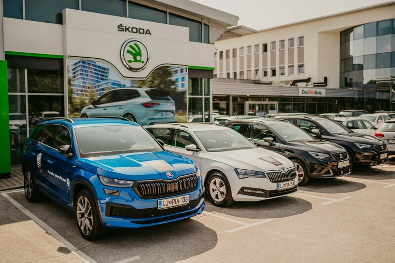 Odbito na Ljubljanici 2022 - prevzem vozil pri Porsche Verovškova