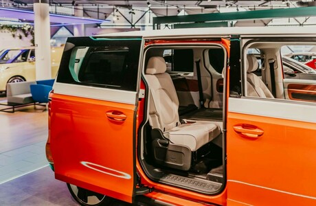 id-buzz-volkswagen-2022-24