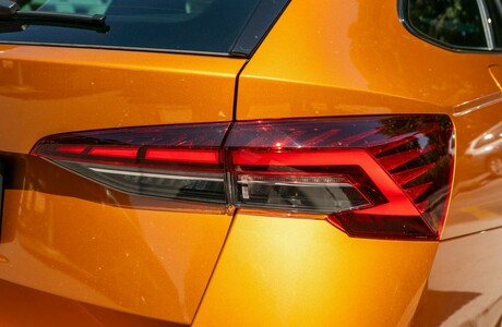 nova-skoda-octavia-porsche-inter-auto-ponudba-anniversary-edition-2025-5