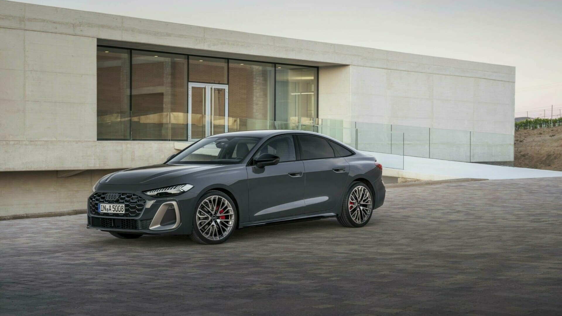 novi-audi-a5-limuzina-2024-porsche-inter-auto-4