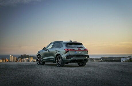 novi-audi-q3-2025-porsche-inter-auto-cena-cenik-akcija-suv-sportni-terenec-motorji-_3-1