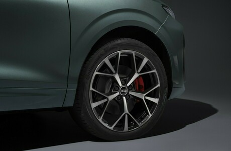 novi-audi-q3-2025-porsche-inter-auto-cena-cenik-akcija-suv-sportni-terenec-motorji-_5-1