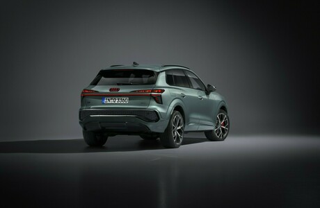 novi-audi-q3-2025-porsche-inter-auto-cena-cenik-akcija-suv-sportni-terenec-motorji-_7-1