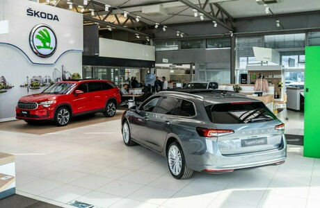 novi-skoda-superb-combi-2024-porsche-inter-auto-13