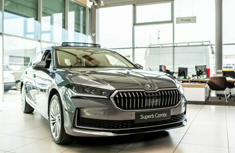 novi-skoda-superb-combi-2024-porsche-inter-auto-17