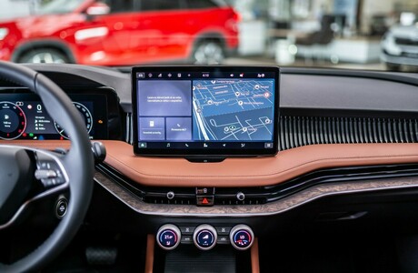 novi-skoda-superb-combi-2024-porsche-inter-auto-31