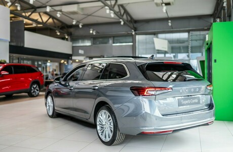 novi-skoda-superb-combi-2024-porsche-inter-auto-8