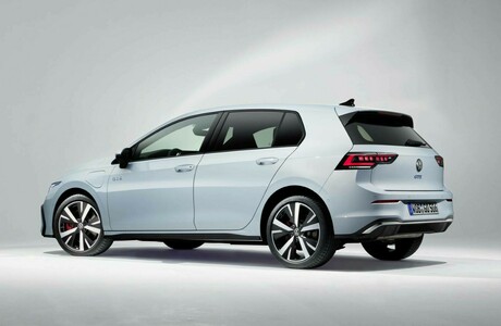 novi-vw-golf-8-gte-2024-16