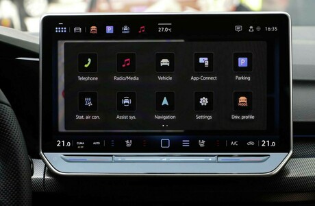 novi-vw-golf-8-gte-2024-8