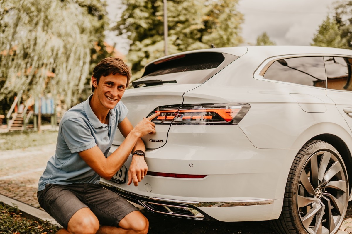 VW Arteon Shooting Brake 2021 in Peter Prevc