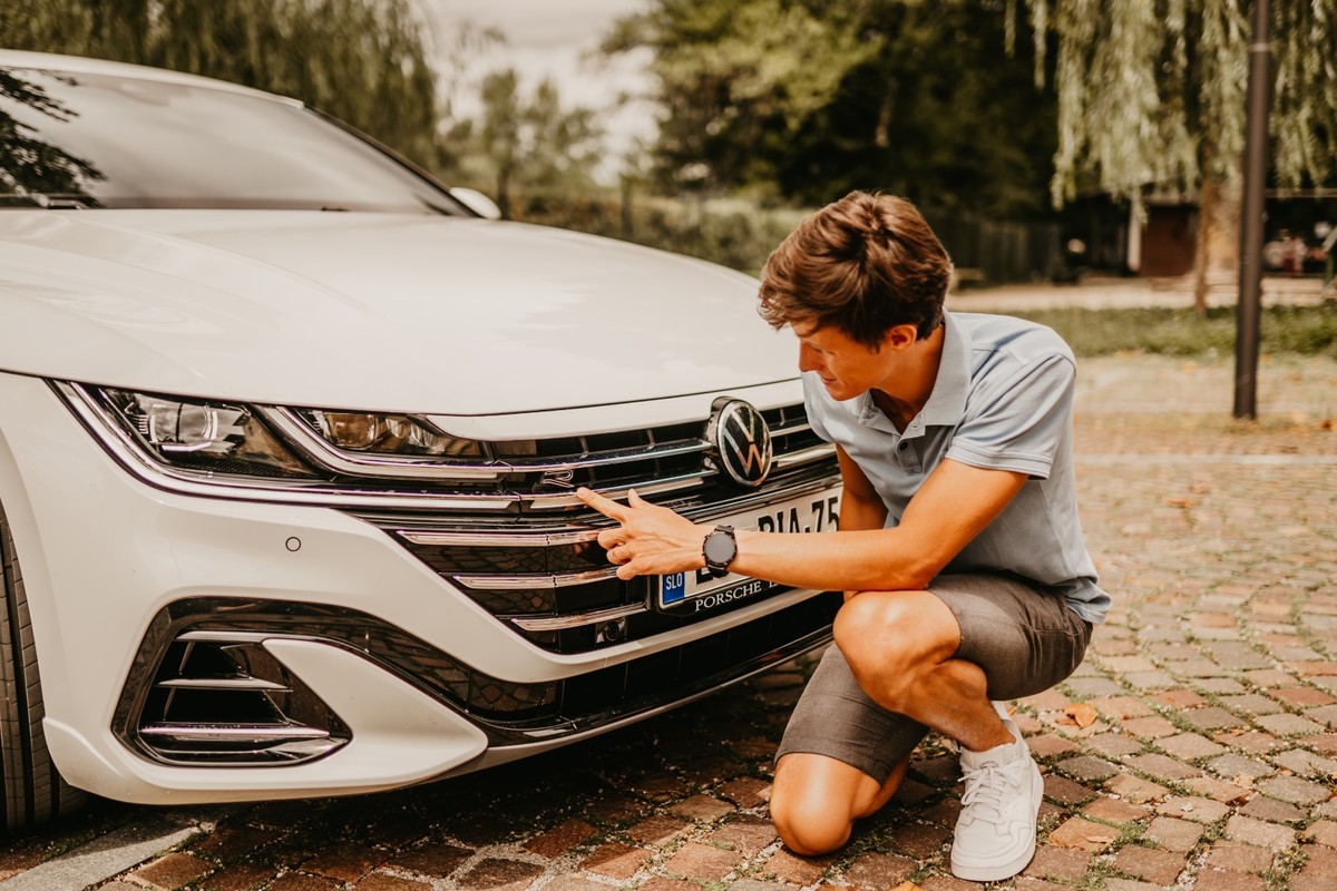 VW Arteon Shooting Brake 2021 in Peter Prevc