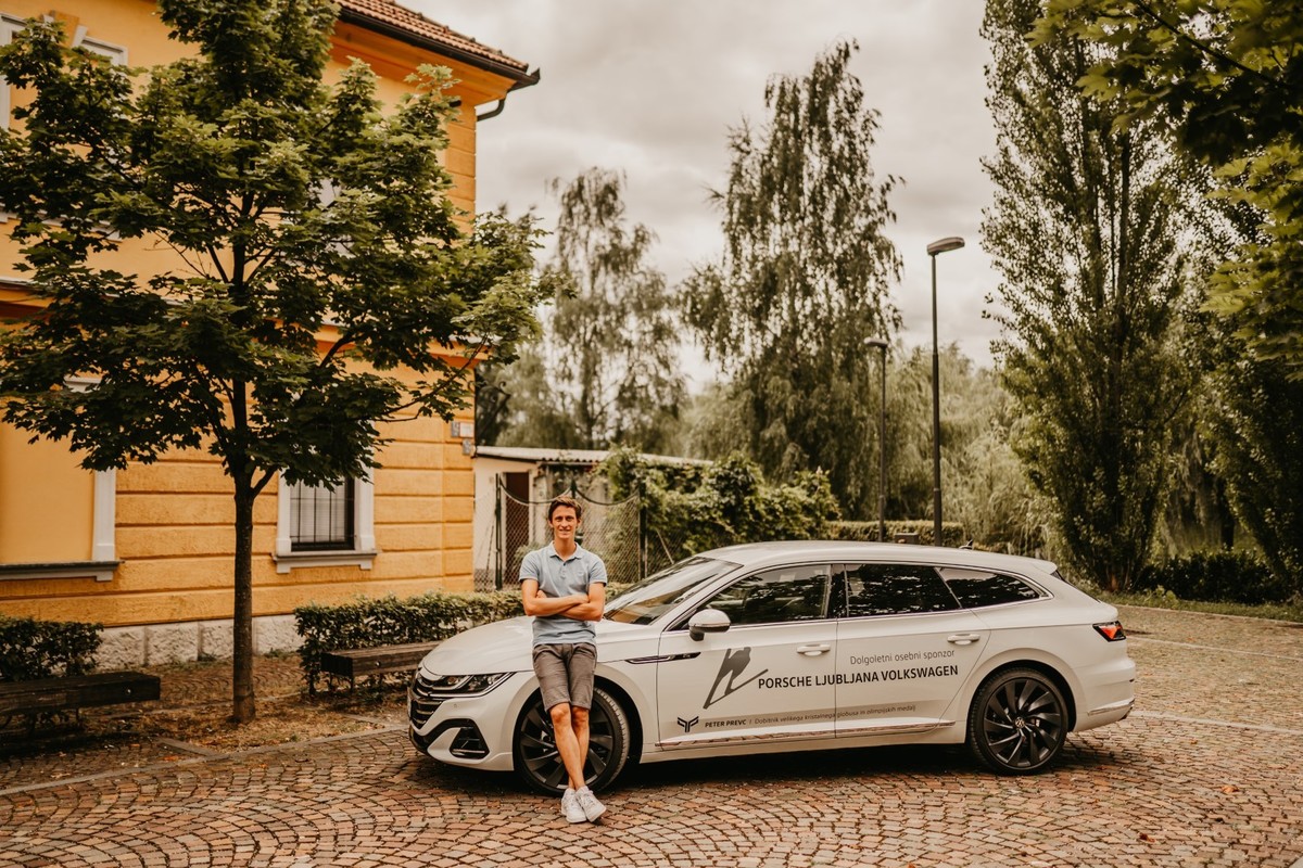 VW Arteon Shooting Brake 2021 in Peter Prevc