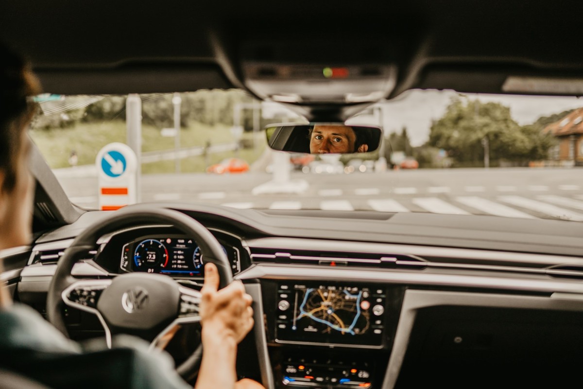 VW Arteon Shooting Brake 2021 in Peter Prevc