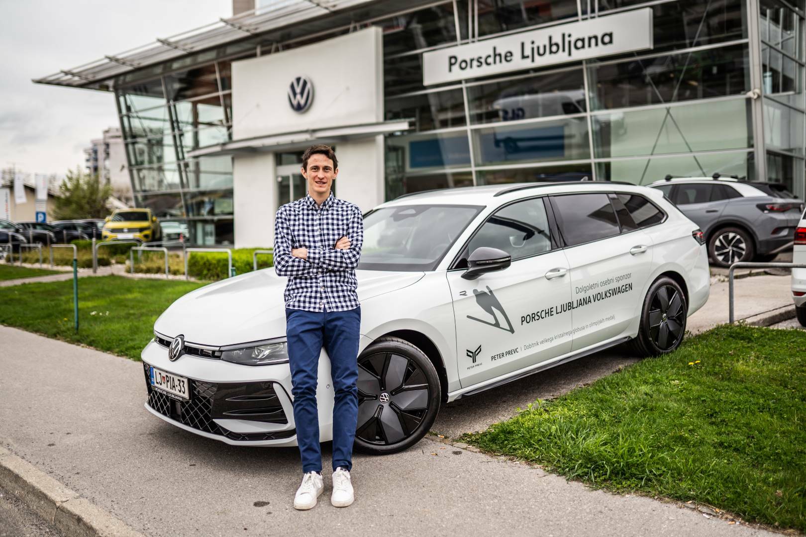 Peter Prevc in novi VW Passat Variant R-Line