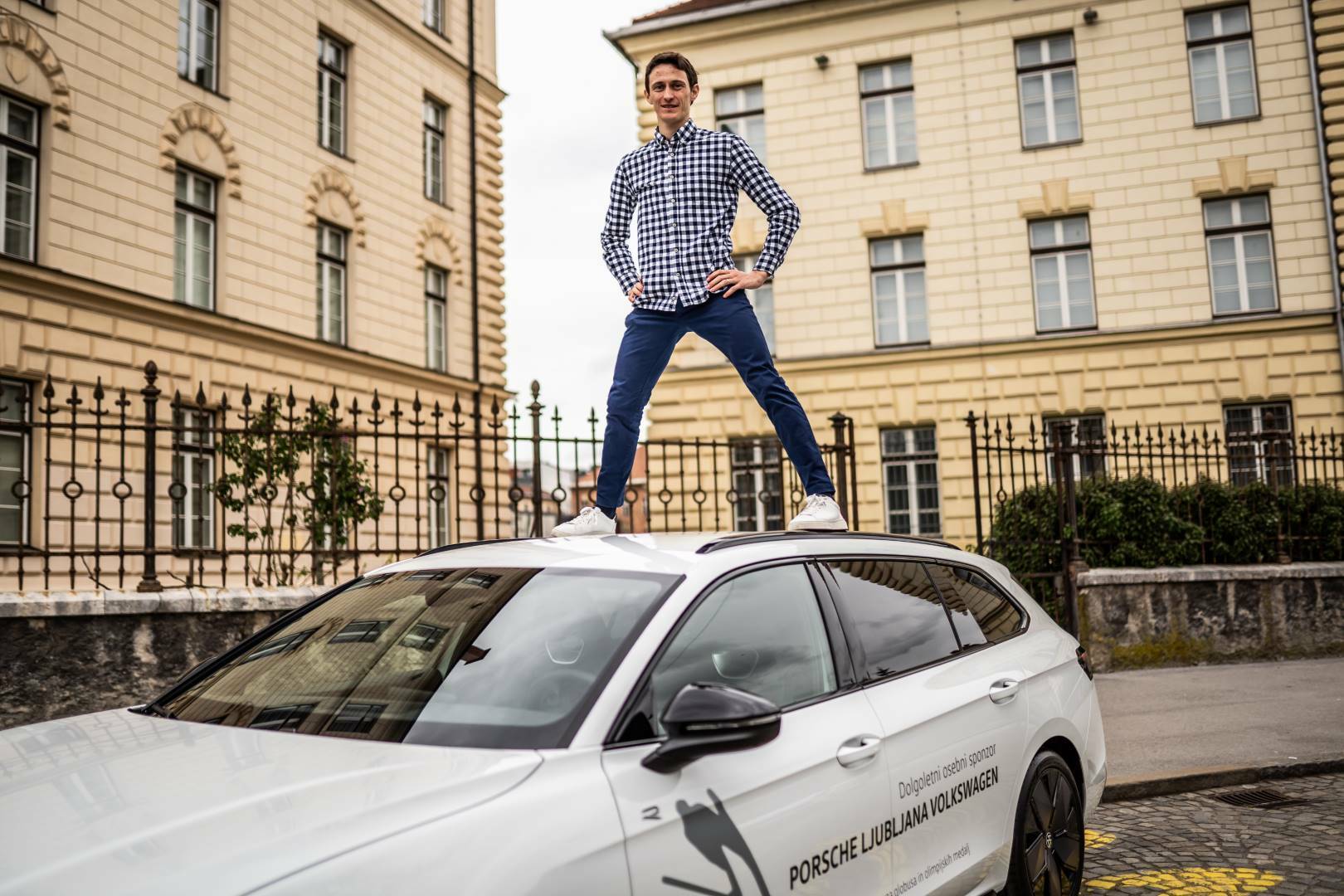 Peter Prevc in novi VW Passat Variant R-Line