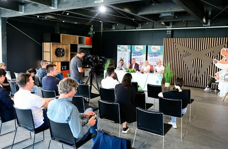 porsche-ptujska-cesta-seat-cupra-sponzor-4