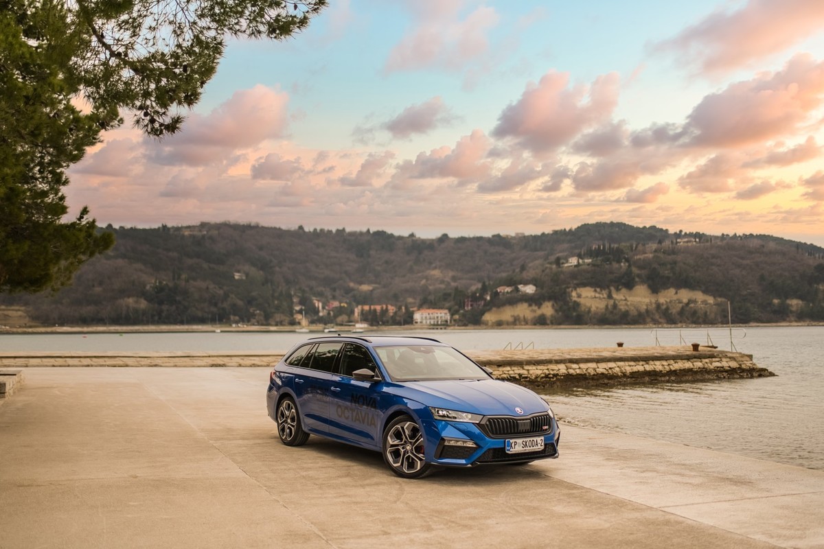 Nova Škoda Octavia RS z 2.0 TSI motorjem