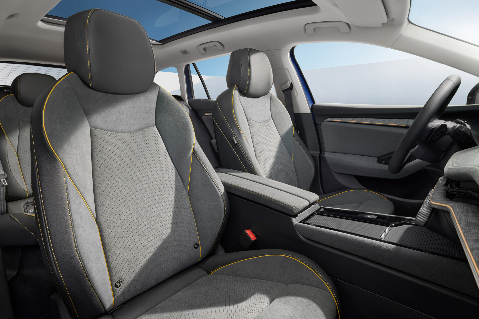 Novi Škoda Superb Ergo sedeži