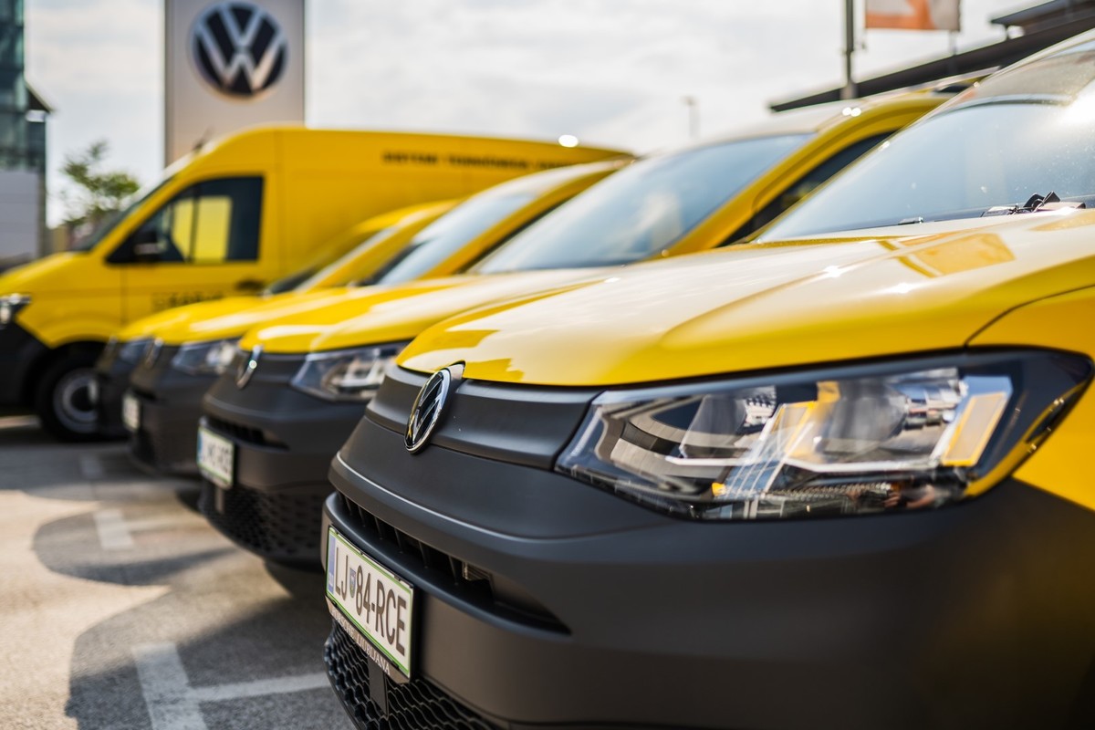 VW Caddy in Zarja Elektronika