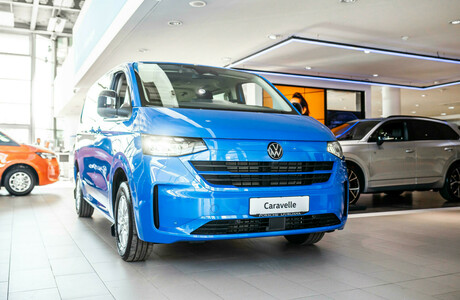 vw-caravelle-volkswagen-motorji-cena-cenik-kombi-potniski-porsche-inter-auto-sloven_15
