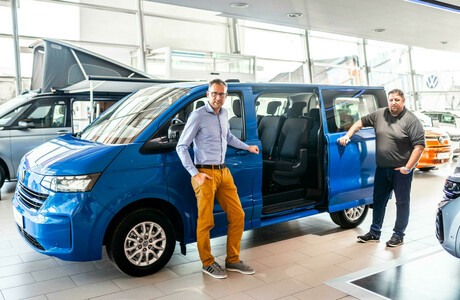 vw-caravelle-volkswagen-motorji-cena-cenik-kombi-potniski-porsche-inter-auto-sloven_19