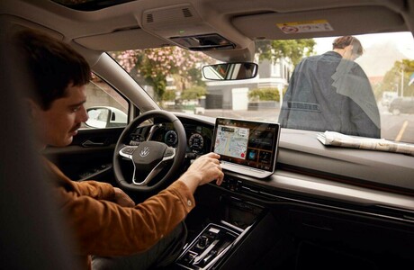 vw-golf-8-variant-2024-porsche-inter-auto-14