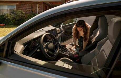 vw-golf-8-variant-2024-porsche-inter-auto-19