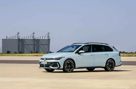 vw-golf-8-variant-2024-porsche-inter-auto-1_1