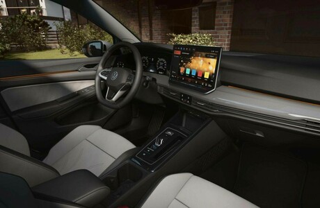 vw-golf-8-variant-2024-porsche-inter-auto-24