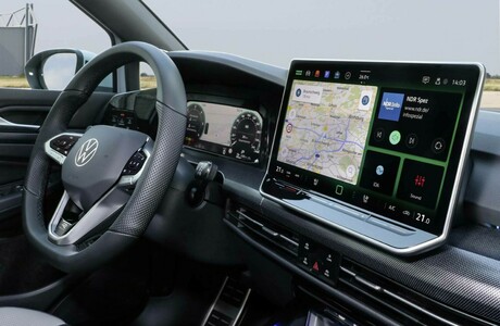 vw-golf-8-variant-2024-porsche-inter-auto-7