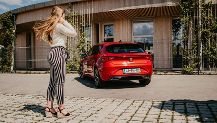 TEST: SEAT Leon FR 1.5 eTSI (110 kW, 150 KM) – tehnološko in stilsko dovršen avto!