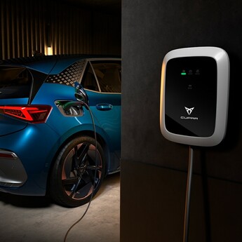 CUPRA CHARGER - hišna električna polnilnica z montažo!