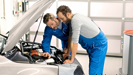 Servis električnih vozil - na kaj morate biti pozorni?