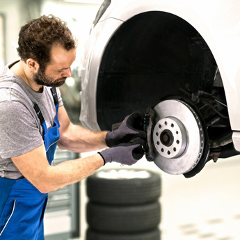 Menjava zavornih ploščic in diskov