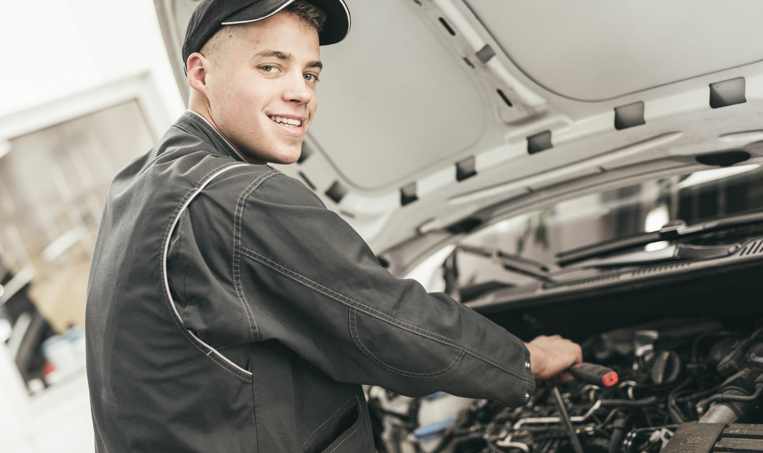 Servis za vozila Volkswagen, Škoda, in Audi