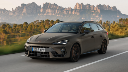 Novi CUPRA Leon 2025 - že v naših salonih!