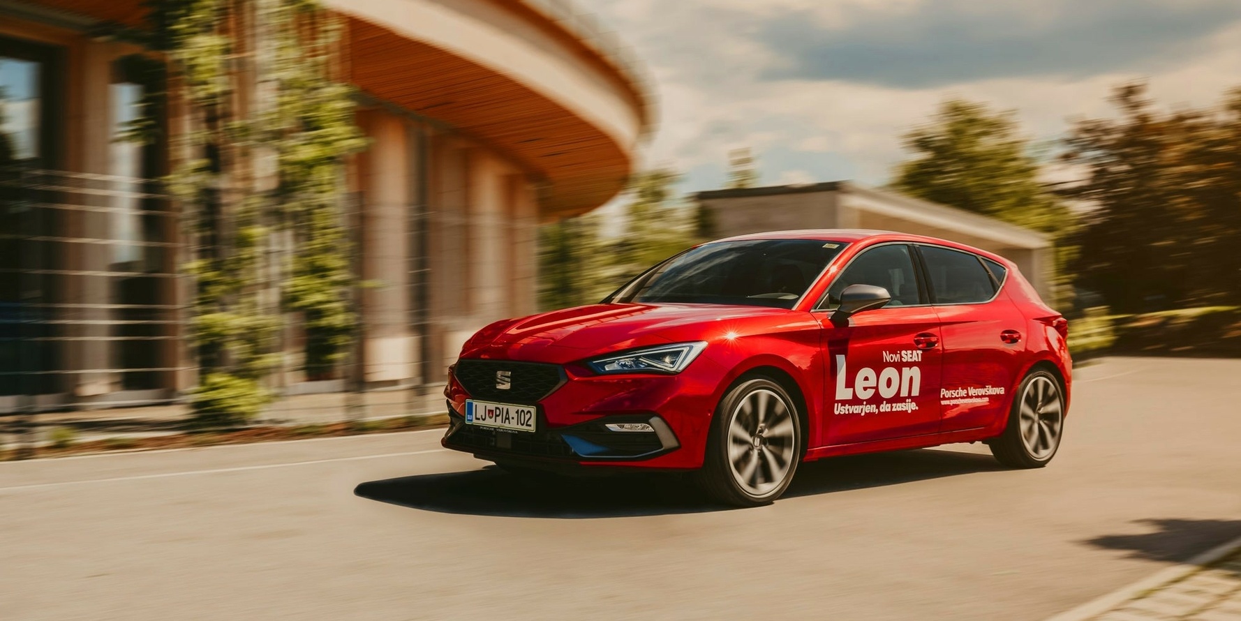 Novi SEAT Leon 2020 (2021) - bonus za financiranje 1.500 € do 31.12.2020!