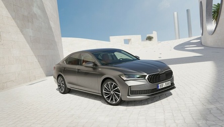 Novi Škoda Superb - naj vas navduši 