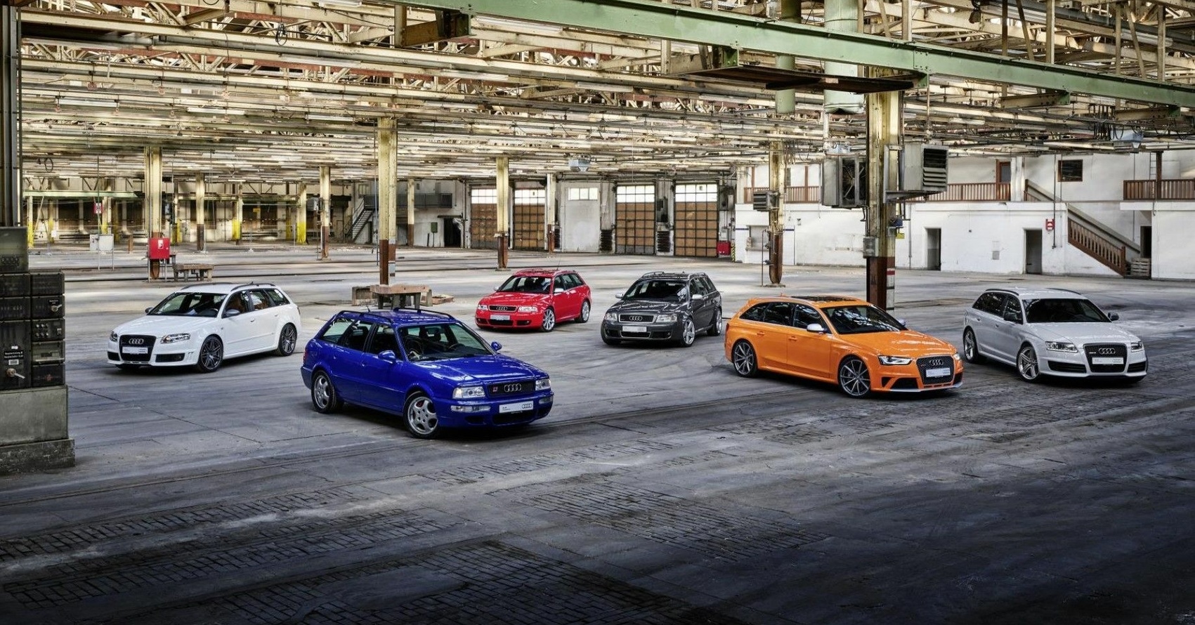 Audi RS vozila praznujejo 25 let izjemnih športnih modelov!